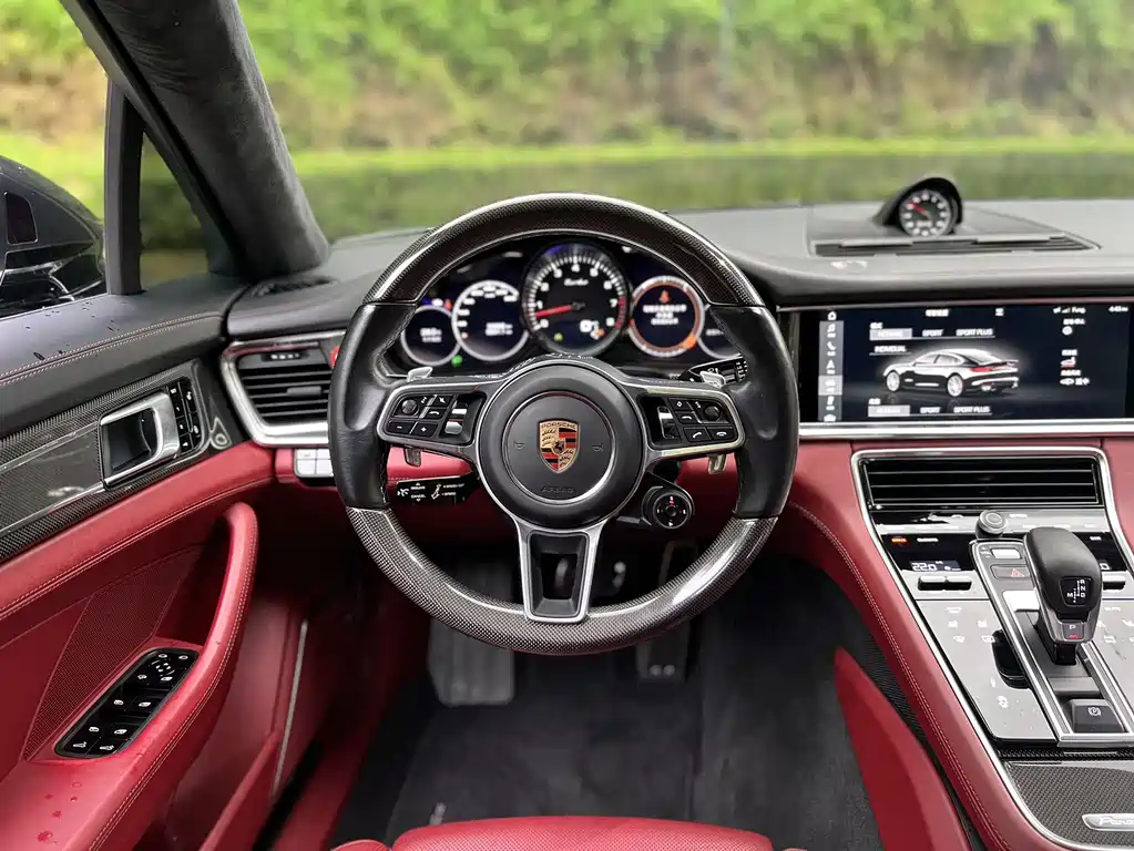 Porsche Panamera 2017 — фото 17
