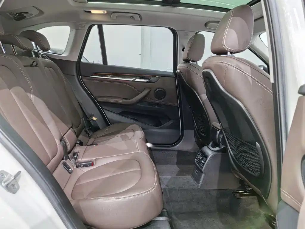 BMW X1 2020 — фото 18