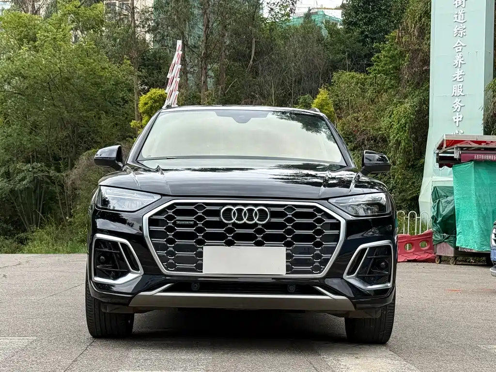 Audi Q5L 2022 — фото 2
