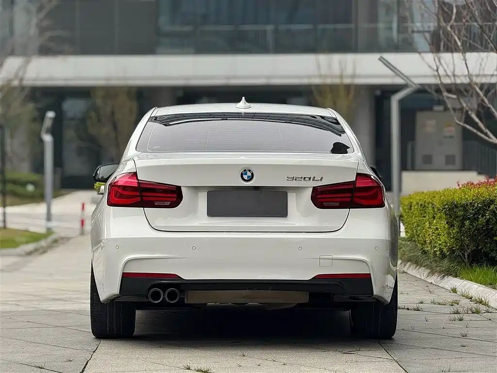BMW 3 Series 2019