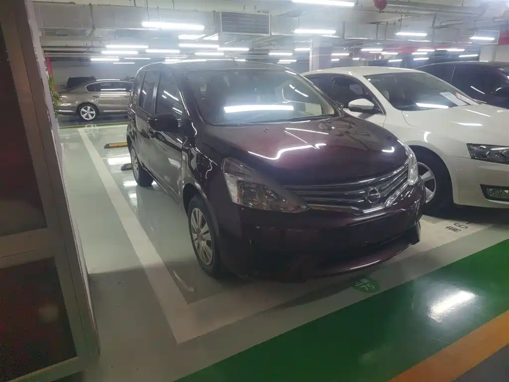 Nissan Livina 2015 — фото 4