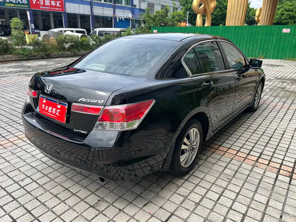 Honda Accord 2008 — фото 21