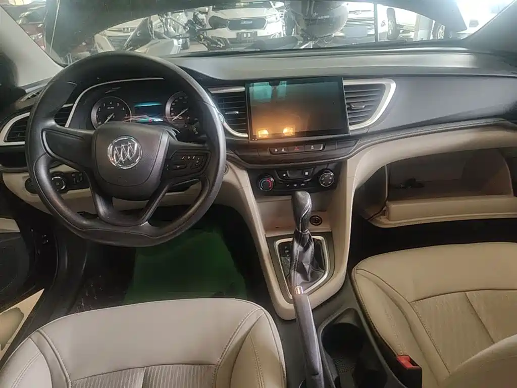 Buick Excelle 2017 — фото 10