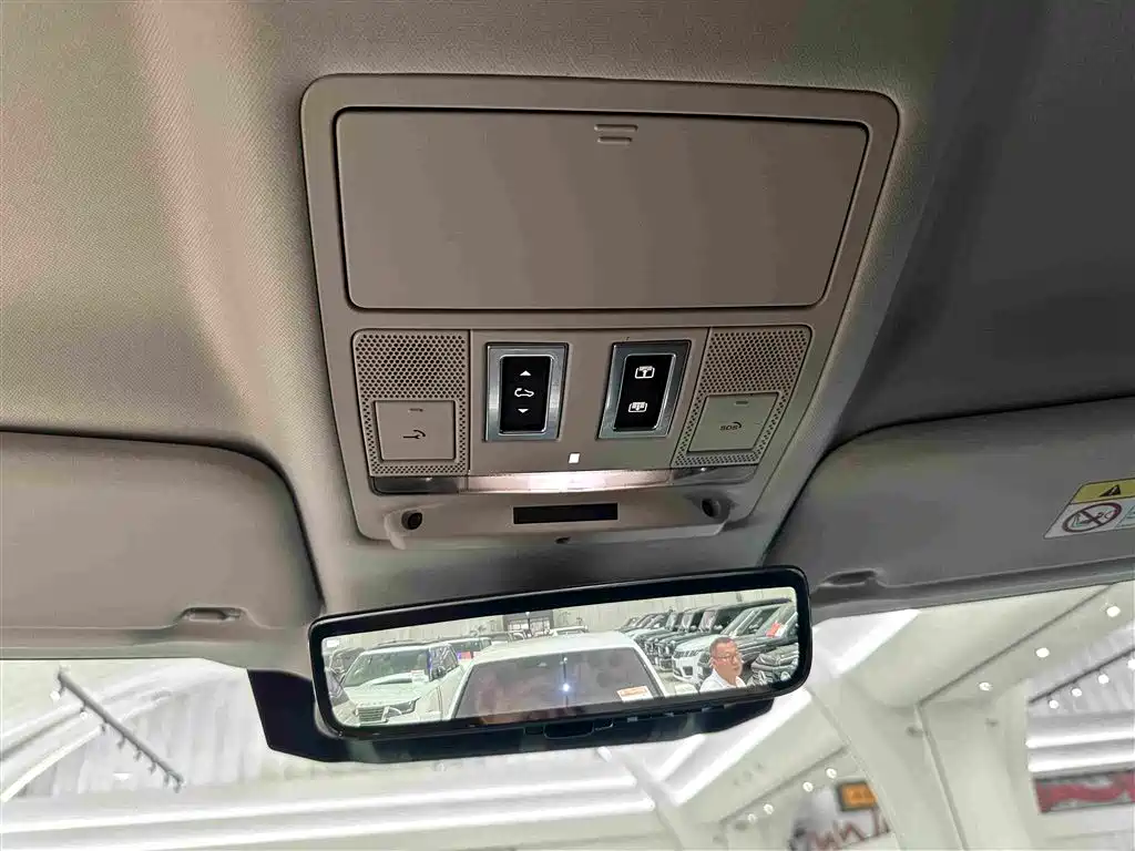 Land Rover Defender 2020 — фото 14
