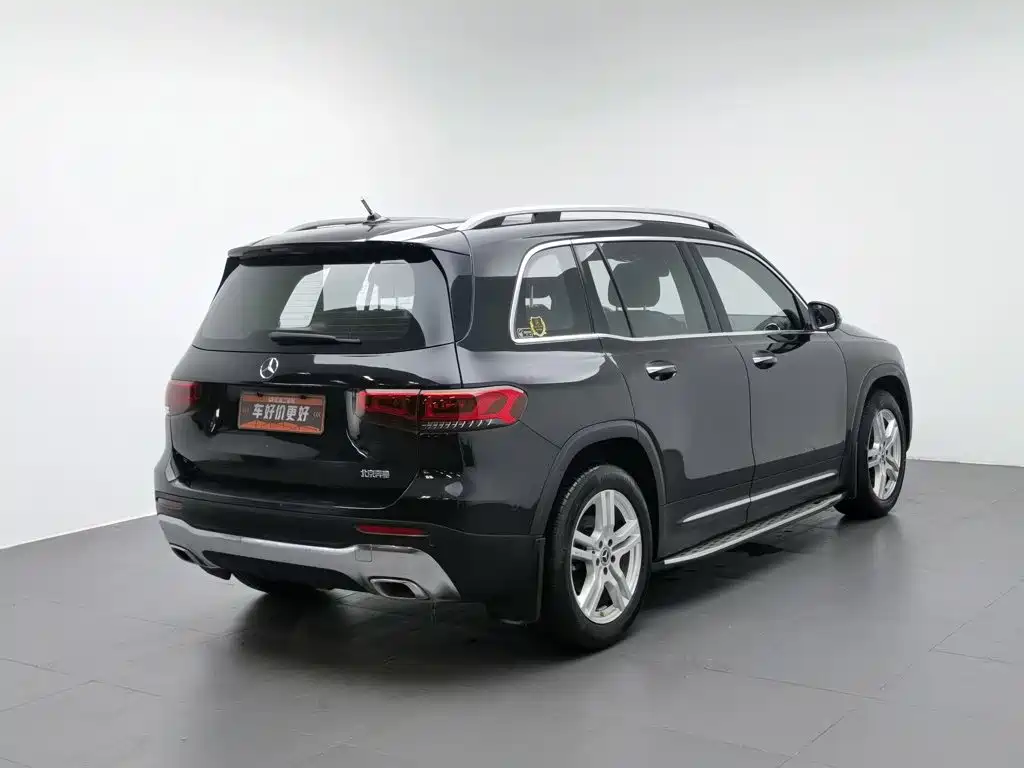 Mercedes-Benz GLB 2021
