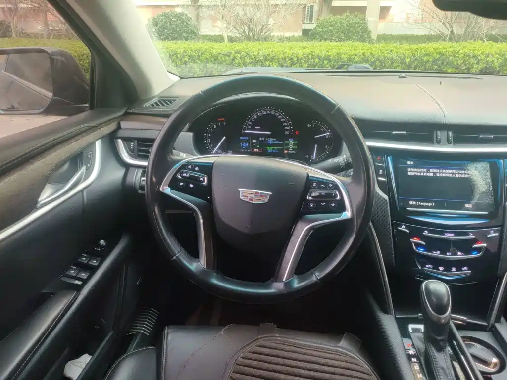 Cadillac XTS 2018 — фото 3
