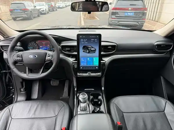Ford Explorer 2022
