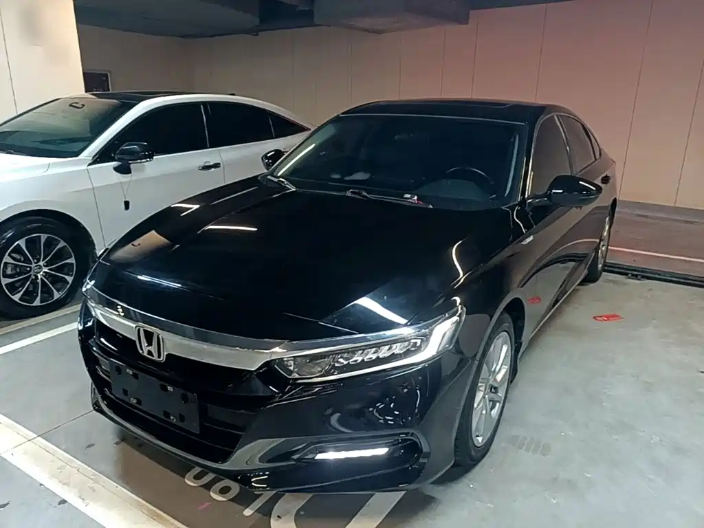 Honda Accord 2021 — фото 1