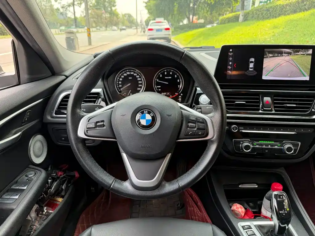 BMW 1 Series 2022 — фото 14