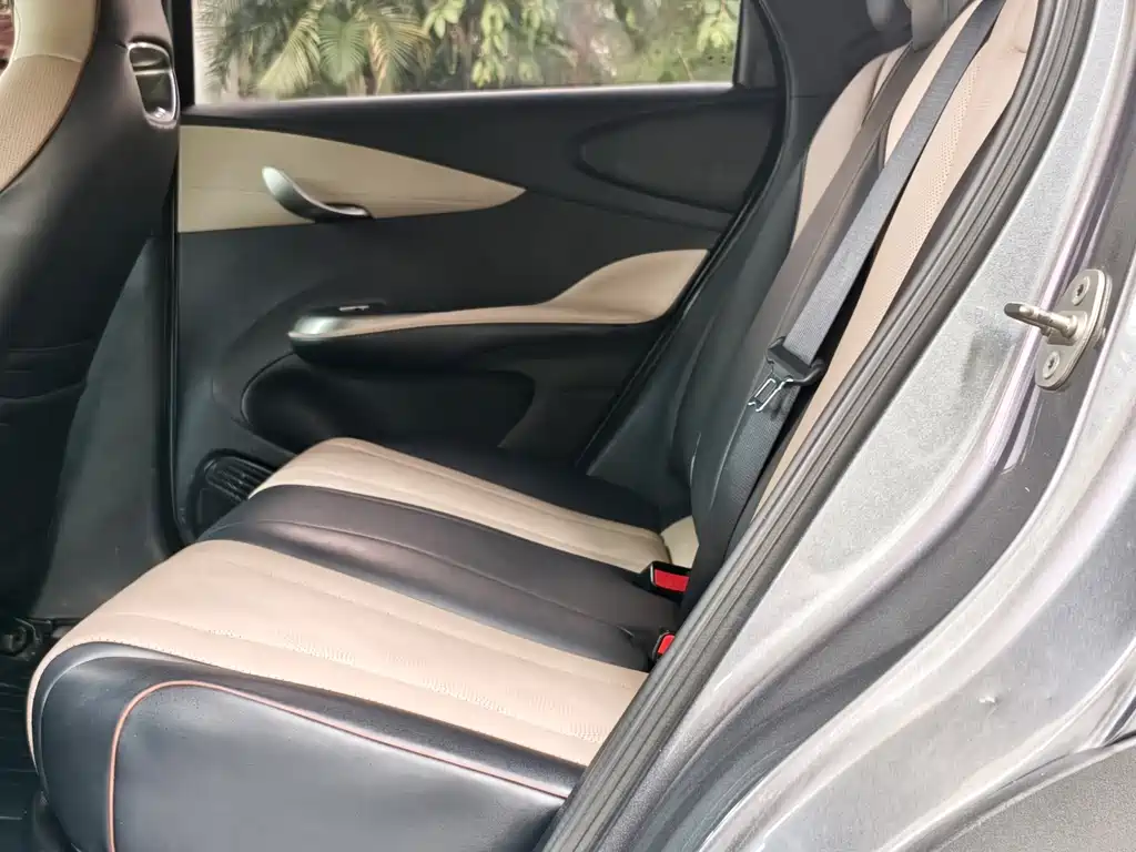 BYD Dolphin 2023 — фото 15