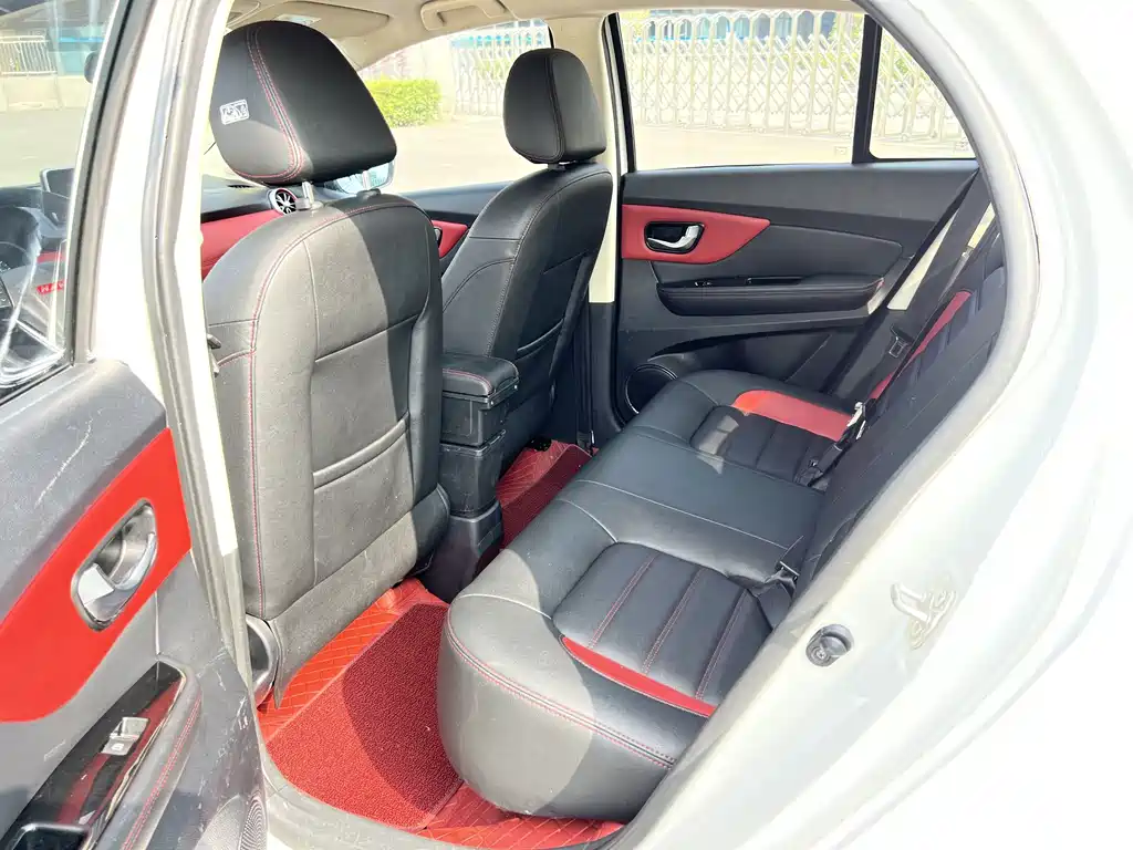 Haval H1 2015 — фото 14