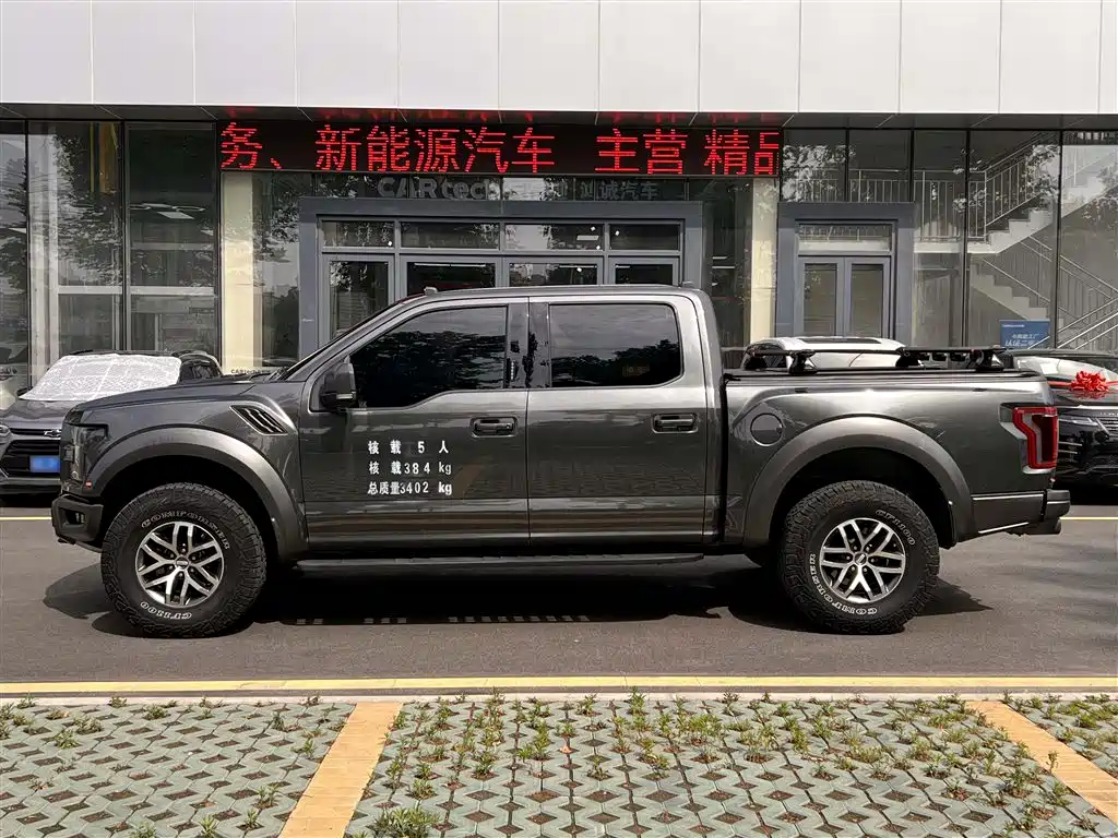 Ford F-150 Raptor 2019 — фото 8
