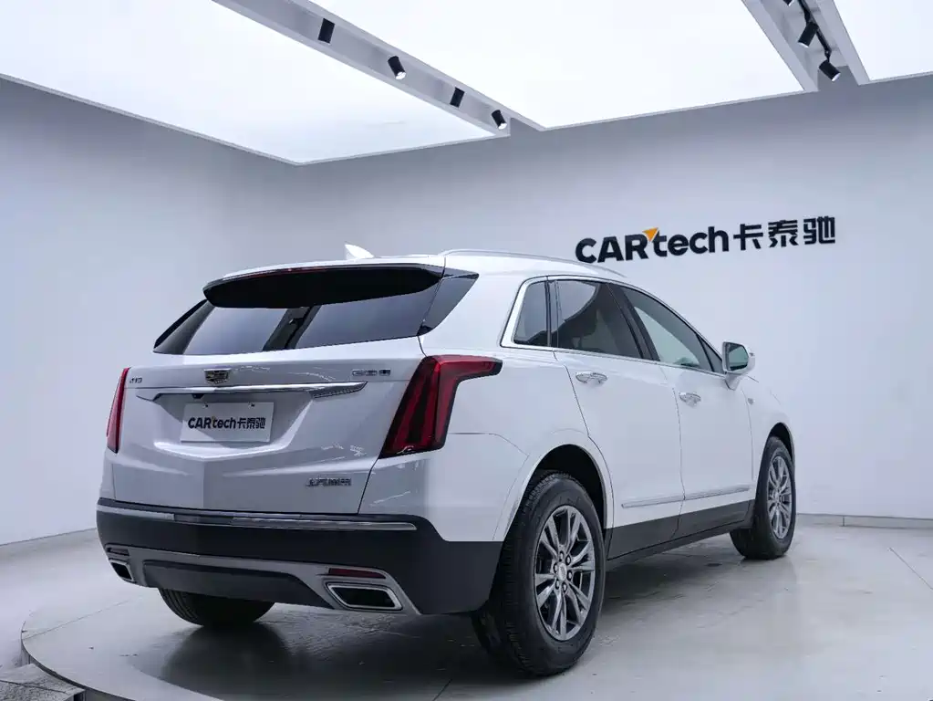 Cadillac XT5 2020 — фото 19