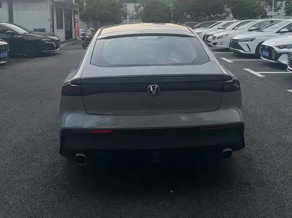 Changan UNI-V 2024