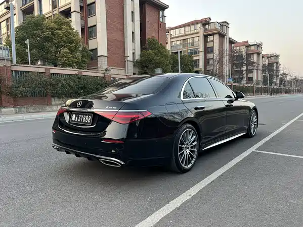 Mercedes-Benz S-Class 2021