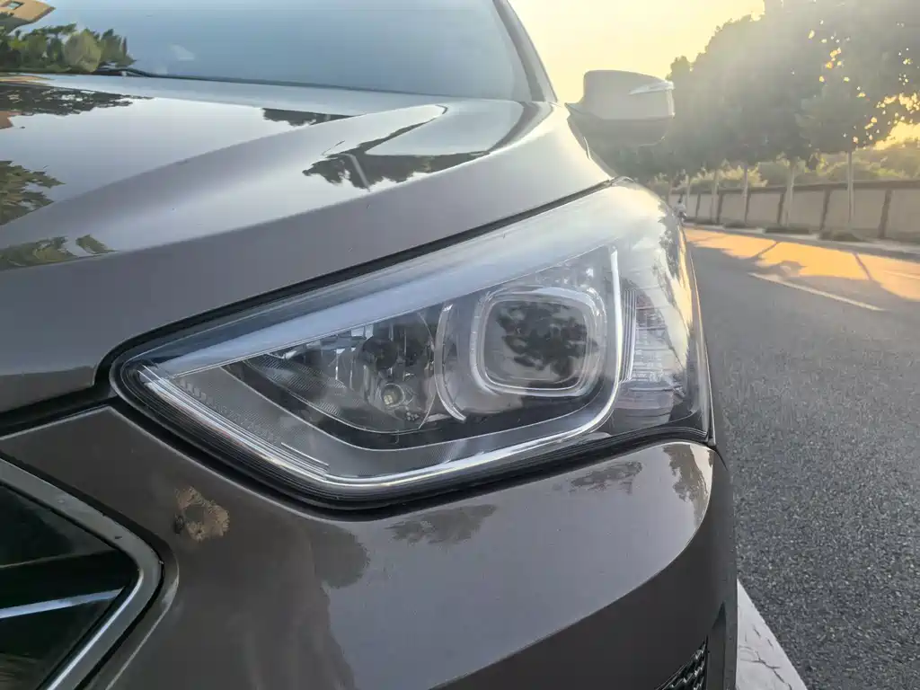 Hyundai Santa Fe 2015 — фото 4