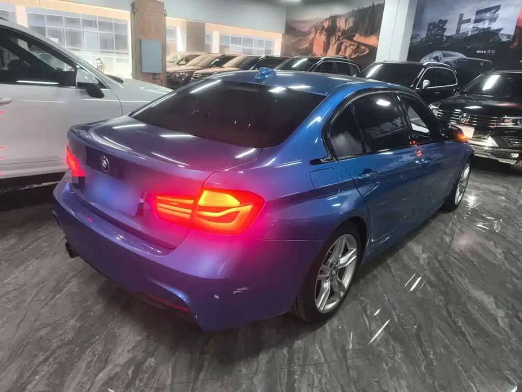 BMW 3 Series 2017 — фото 23