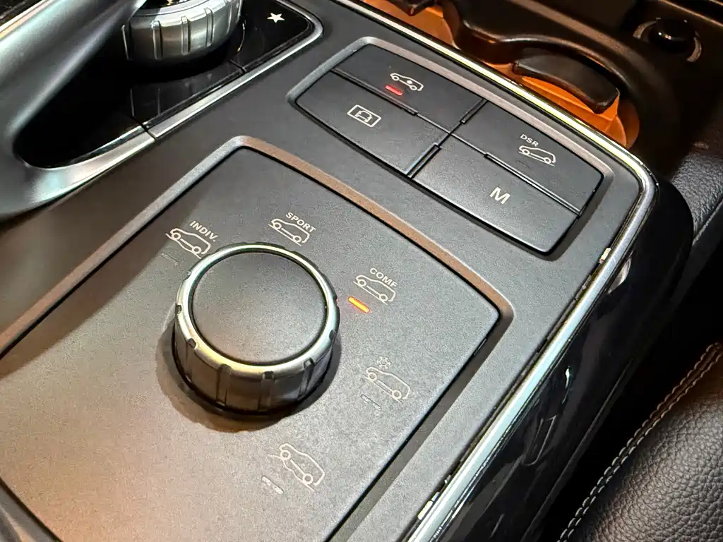 Mercedes-Benz GLE 2017 — фото 17
