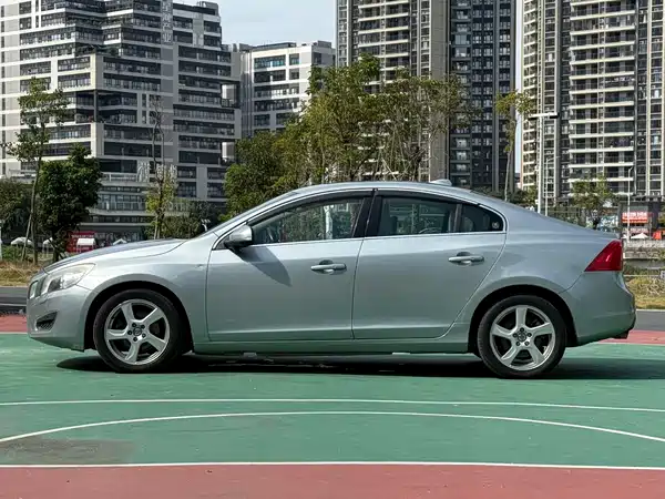 Volvo S60 2012
