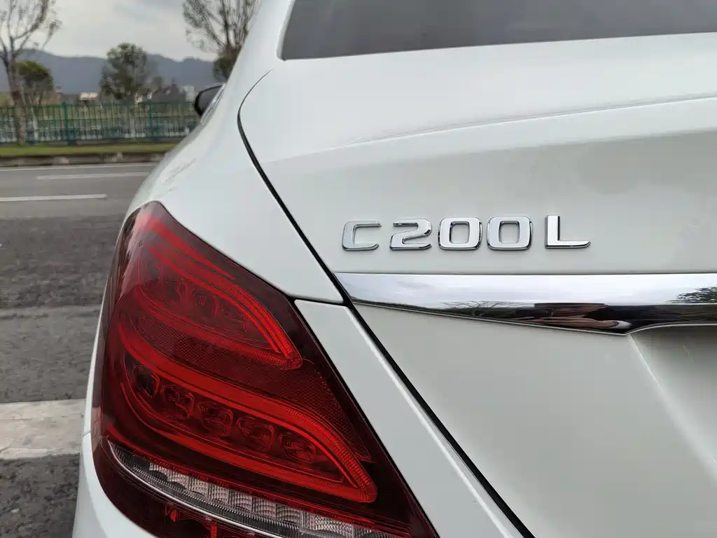 Mercedes-Benz C-Class 2015 — фото 18
