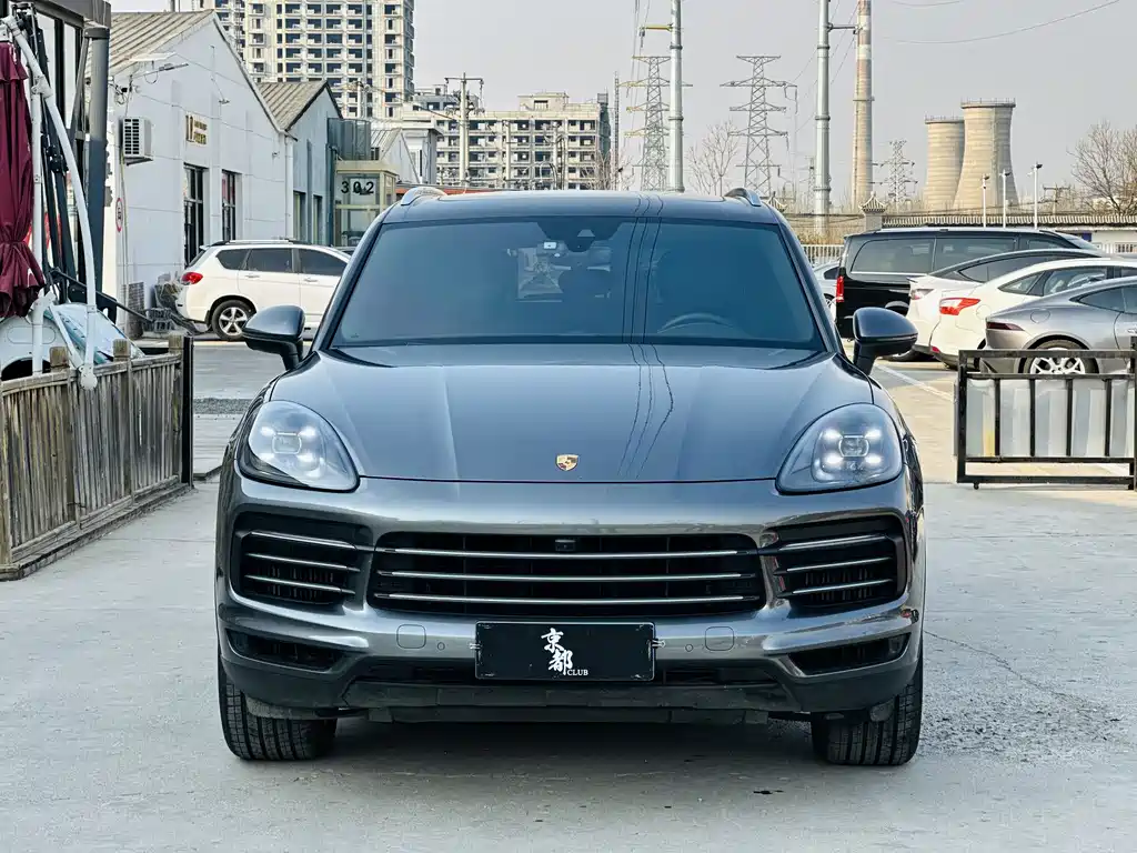 Porsche Cayenne 2020 — фото 2