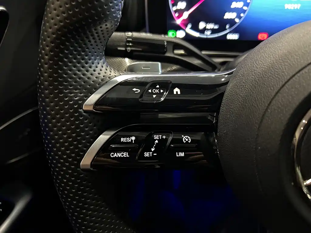 Mercedes-Benz C-Class 2021 — фото 11