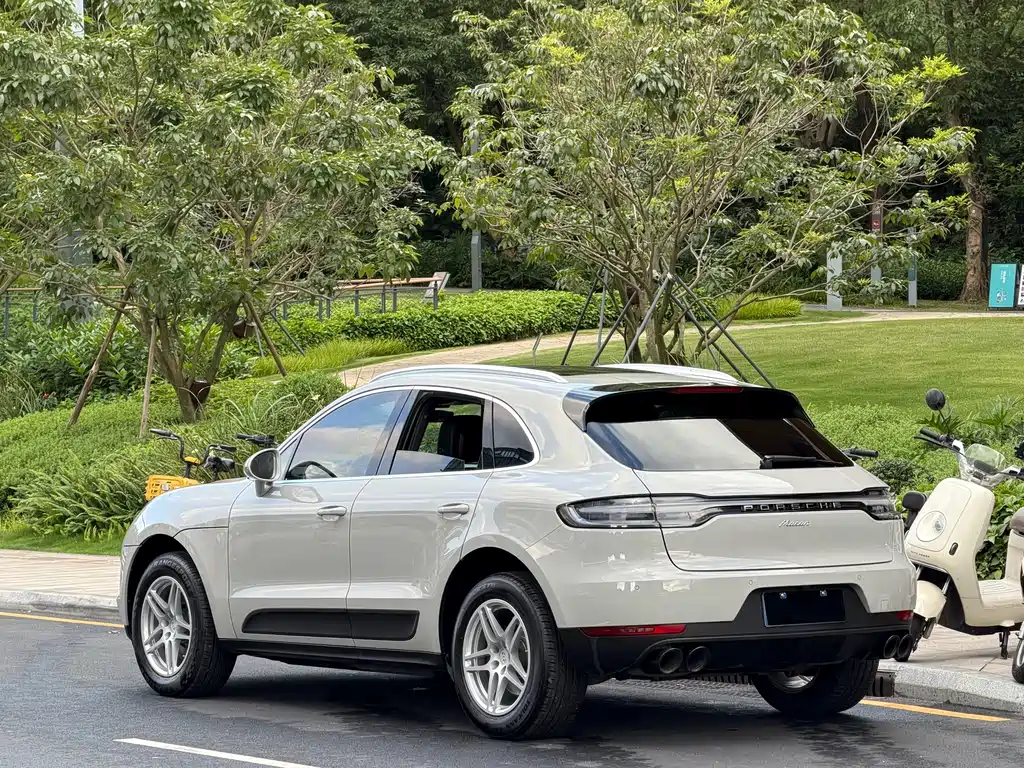 Porsche Macan 2022 — фото 3