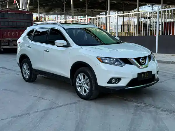 Nissan X-Trail 2015