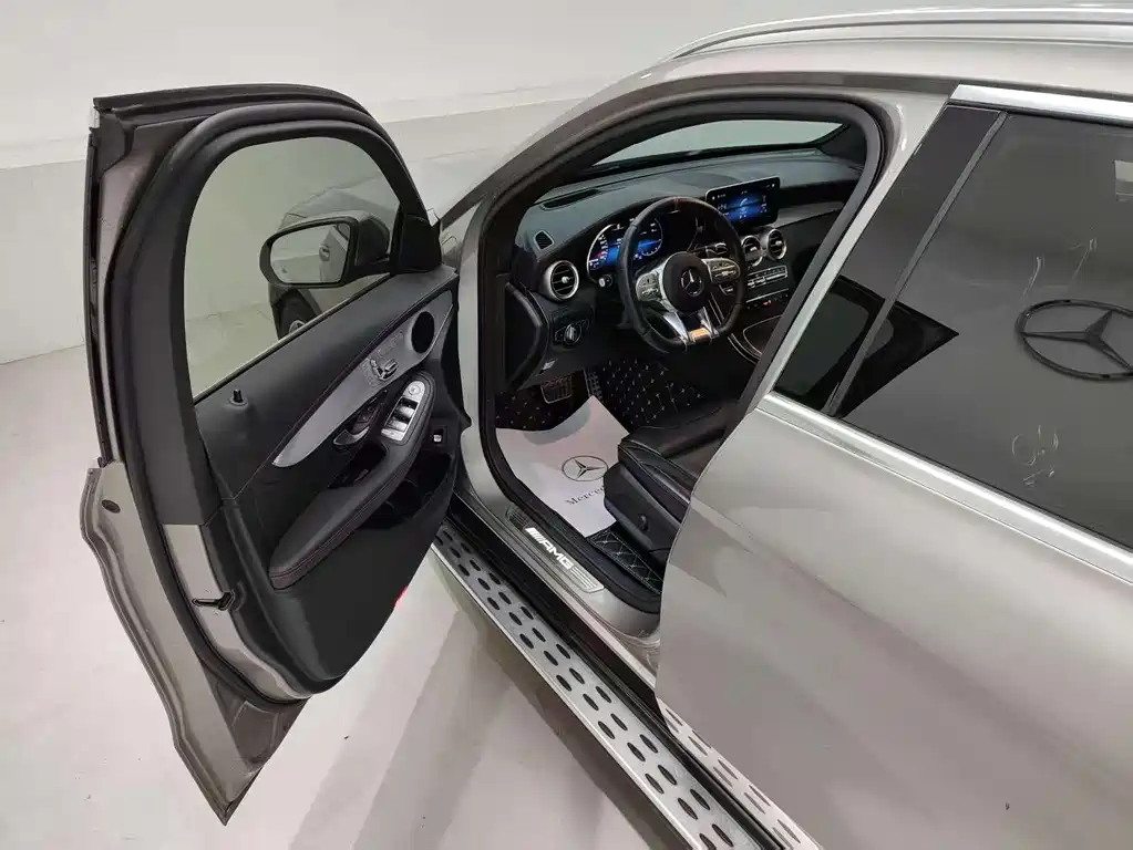 Mercedes-Benz GLC AMG 2020 — фото 13