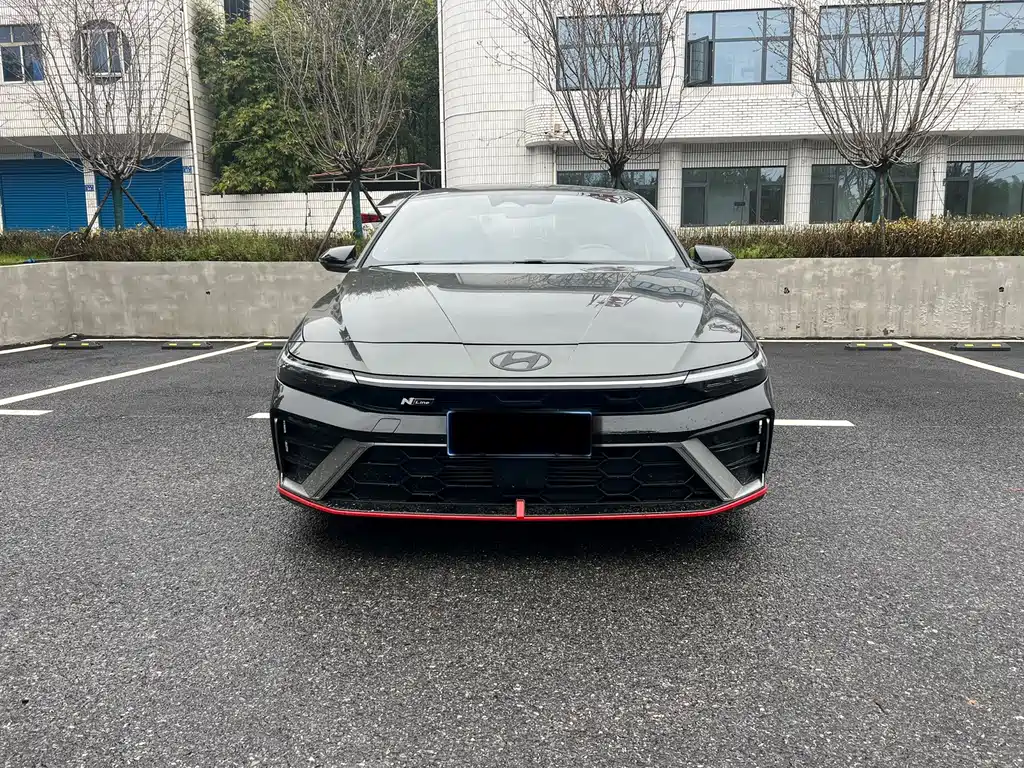 Hyundai Elantra 2023