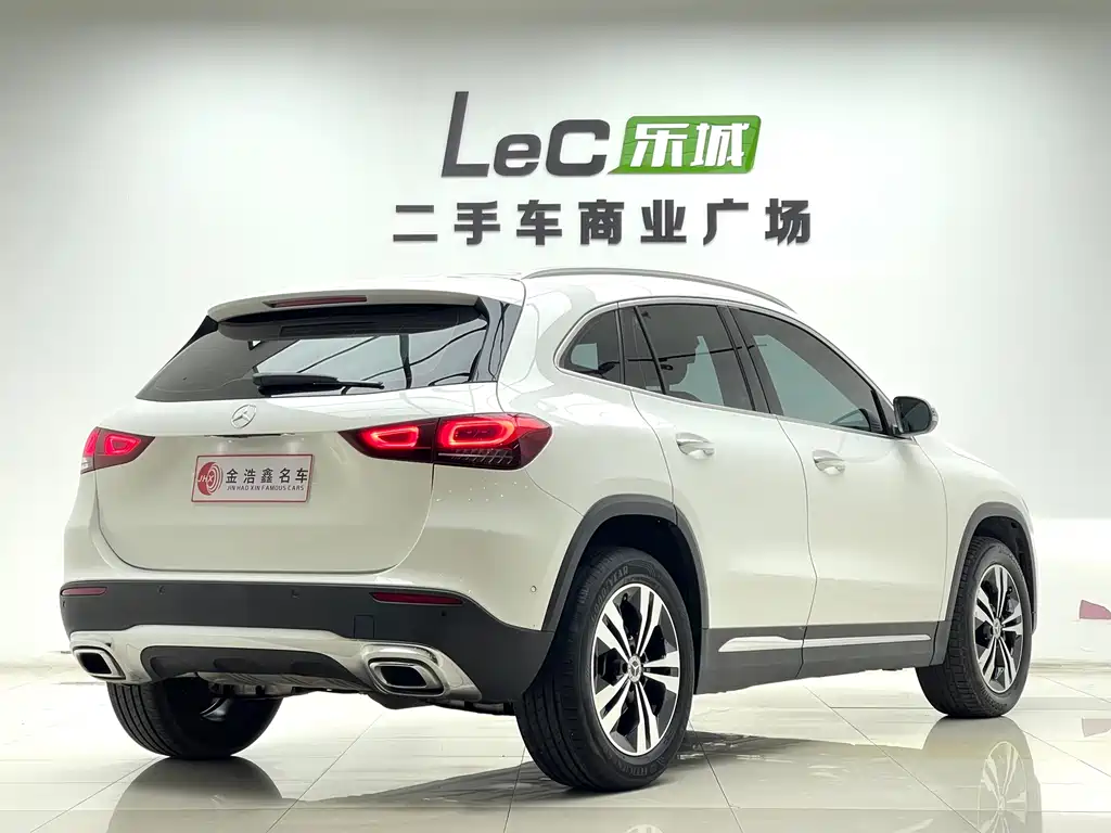 Mercedes-Benz GLA 2021 — фото 20