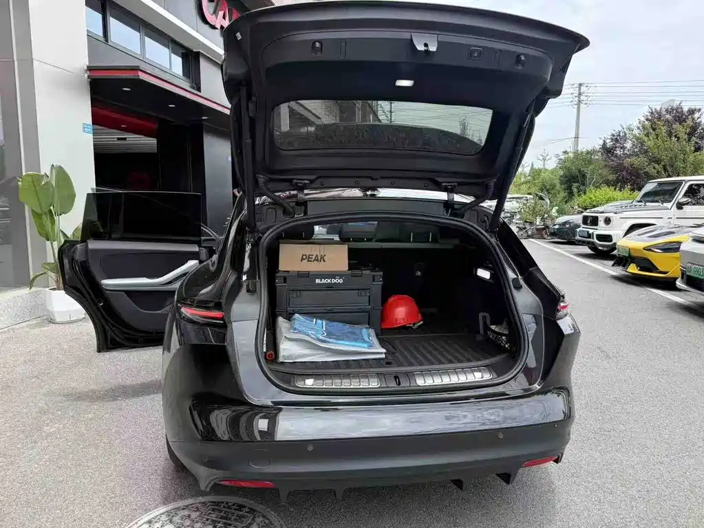 NIO ET5T 2024