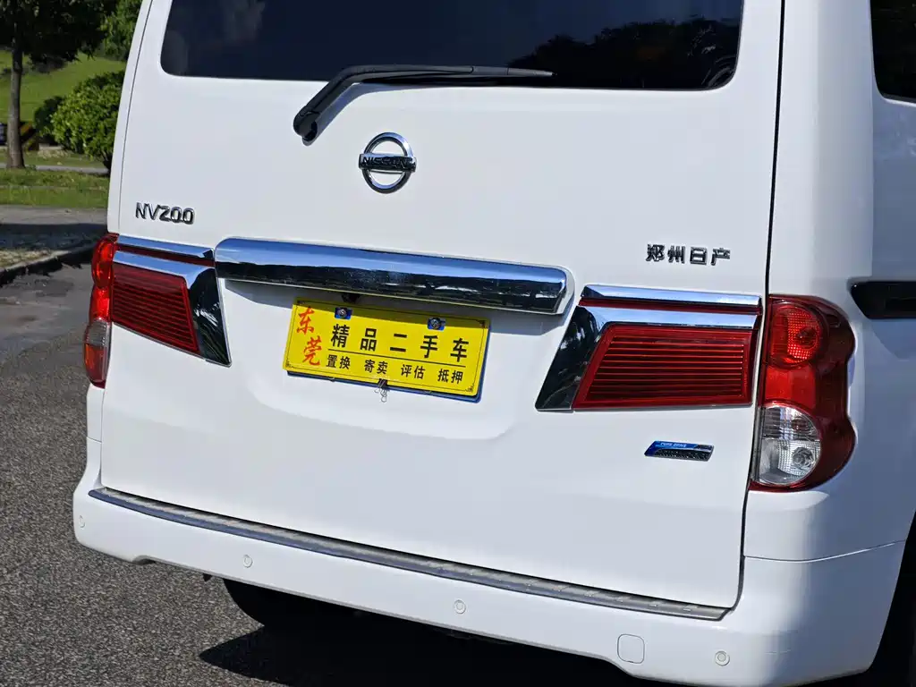 Nissan NV200 2018 — фото 10