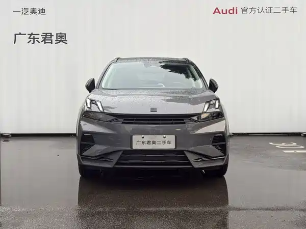 Lynk & Co 06 EM-P 2025