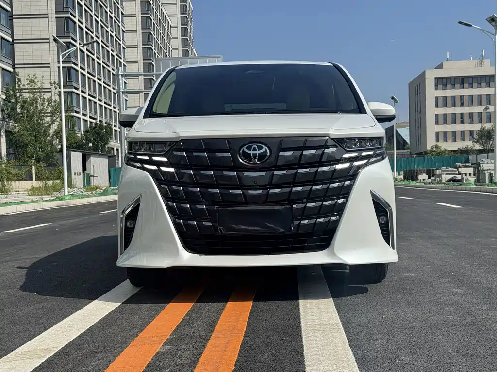 Toyota Alphard 2025 — фото 4