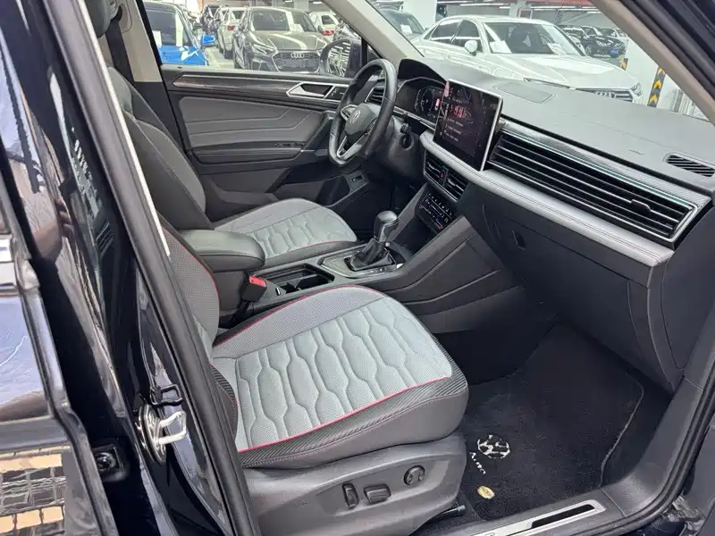Volkswagen Tiguan L 2022