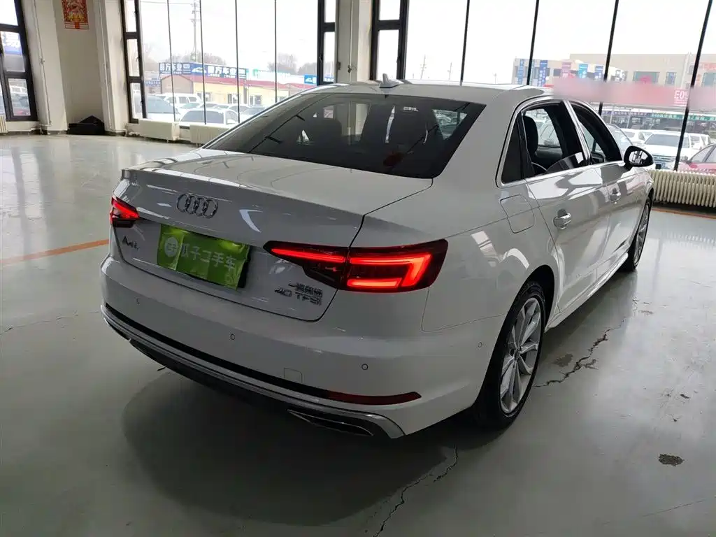 Audi A4L 2020 — фото 5