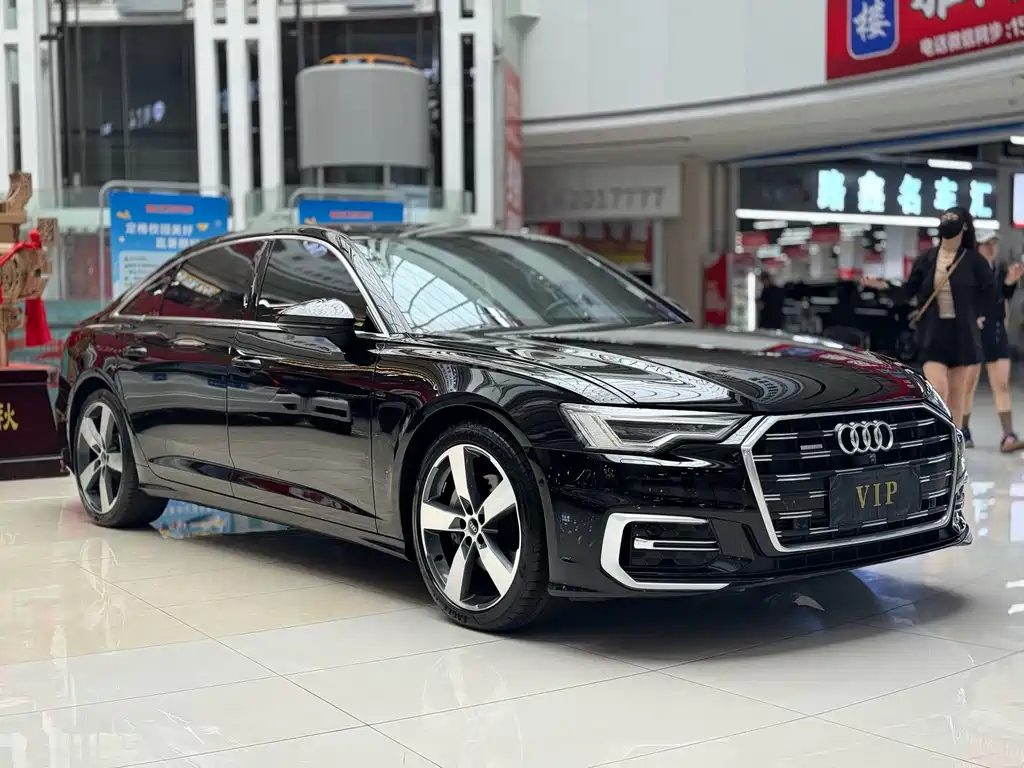 Audi A6L 2022 — фото 1