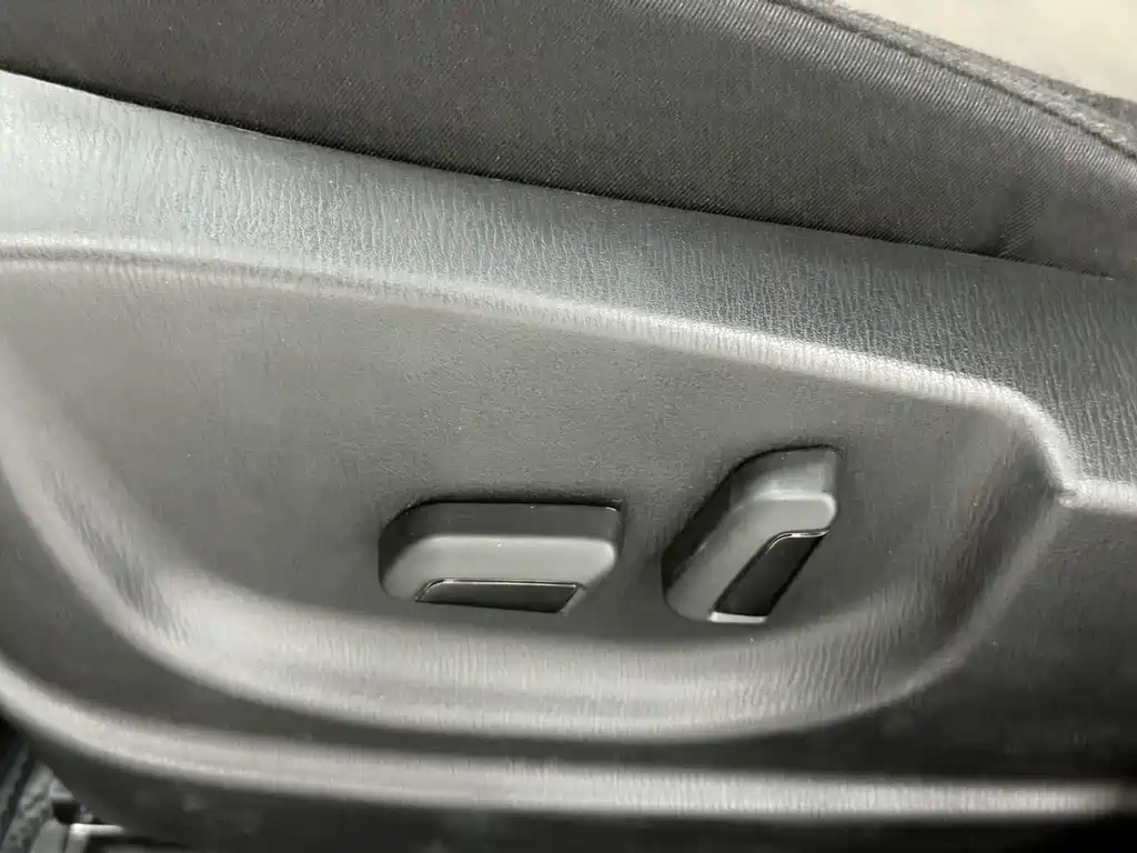 Mazda CX-4 2023 — фото 10