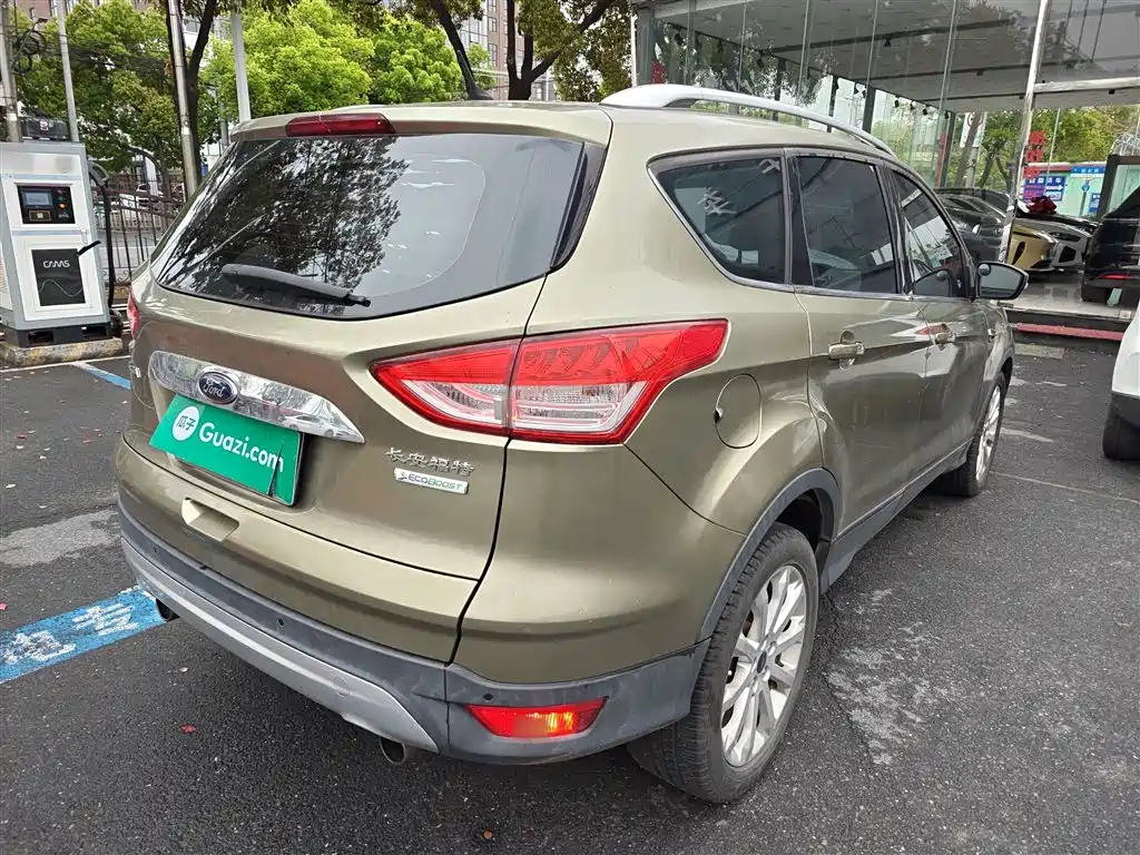 Ford Kuga 2015 — фото 5