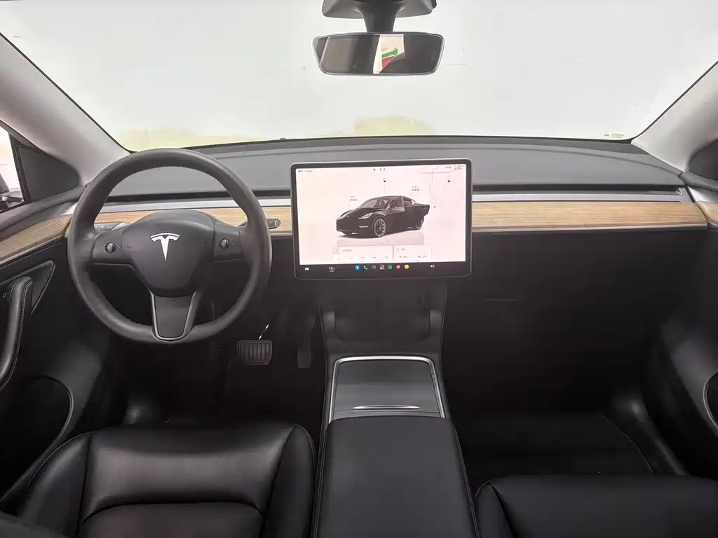 Tesla Model Y 2022 — фото 11