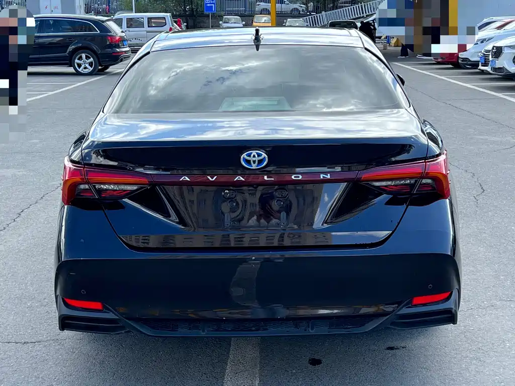 Toyota Avalon 2019 — фото 8