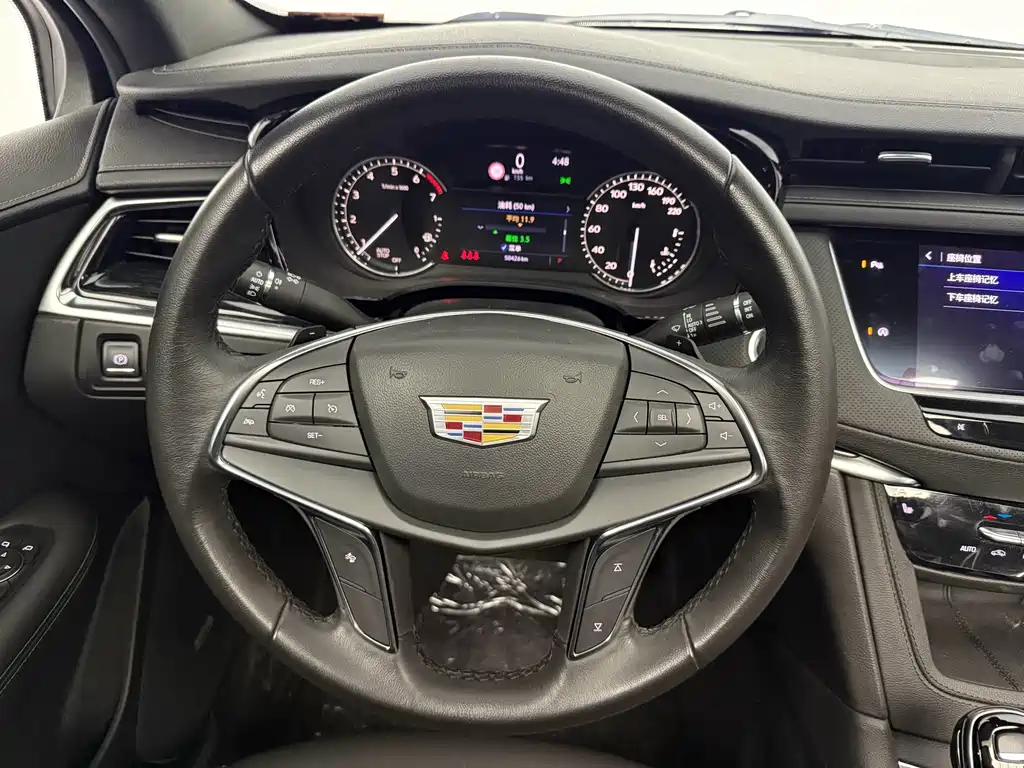 Cadillac XT5 2020 — фото 9