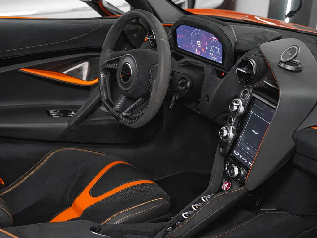 McLaren 720S 2018 — фото 14