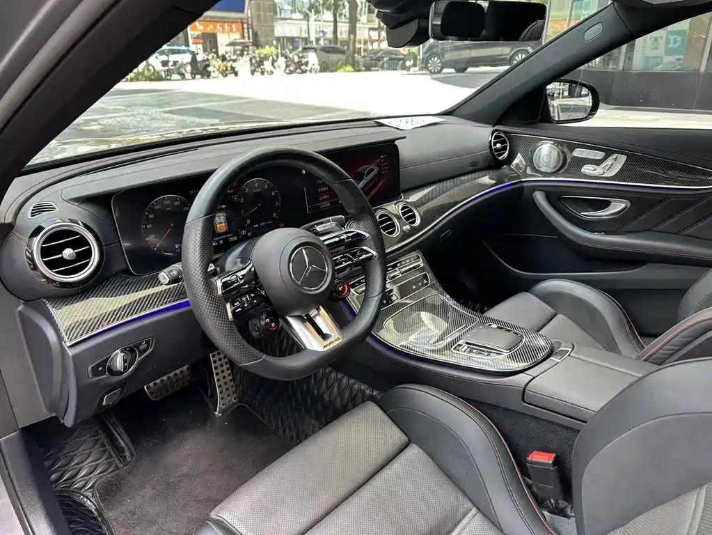 Mercedes-Benz E-Class AMG 2021 — фото 3