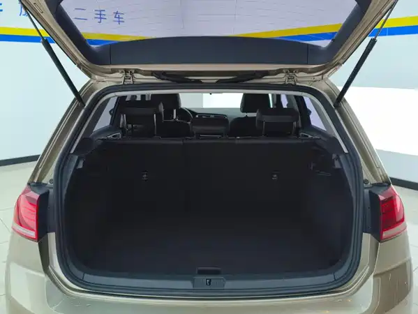 Volkswagen Golf 2020