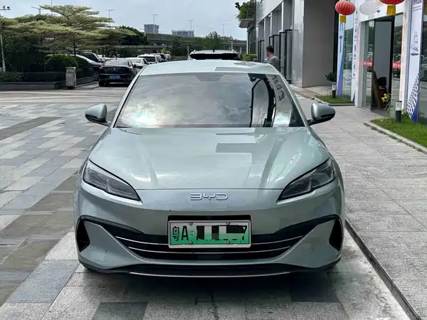 BYD Seal 06 2025