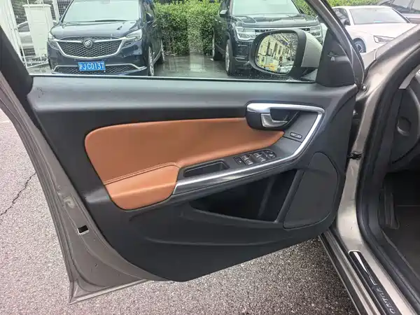 Volvo S60 2014