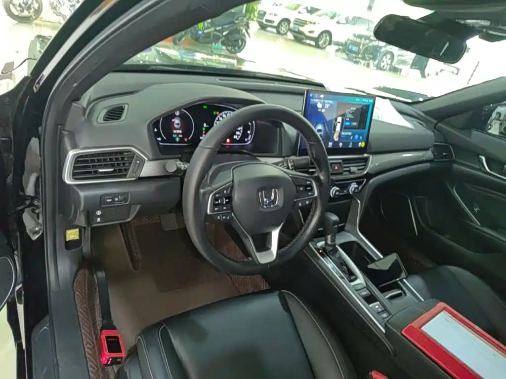 Honda Inspire 2023 — фото 10