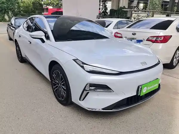 Geely Galaxy Starshine 8 2025